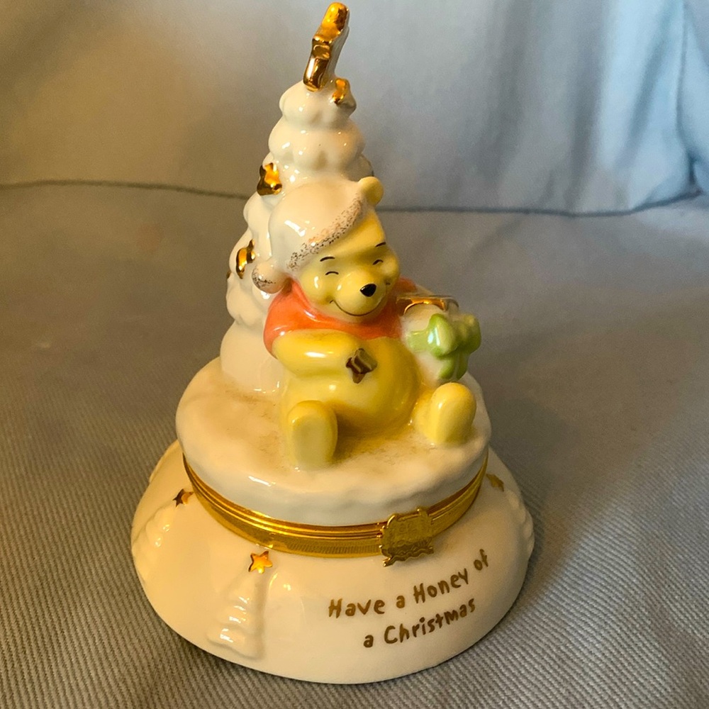 Lenox Disney Treasures Box
